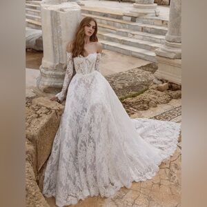Pnina Tornai | White Alencon Lace A-Line Wedding Dress 14999N